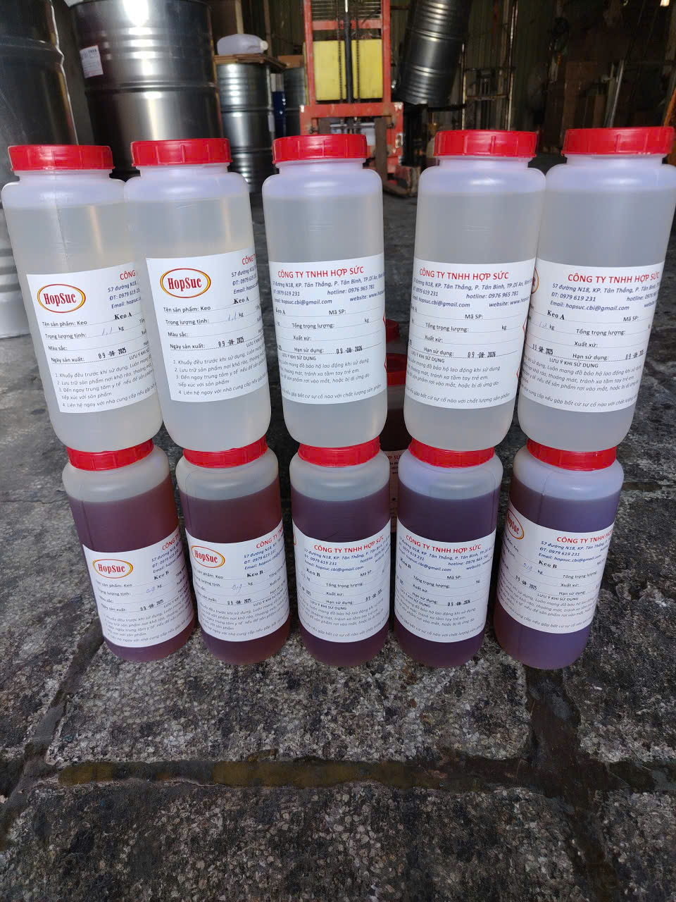 Thi công keo AB dán gỗ tại xưởng – Hợp Sức