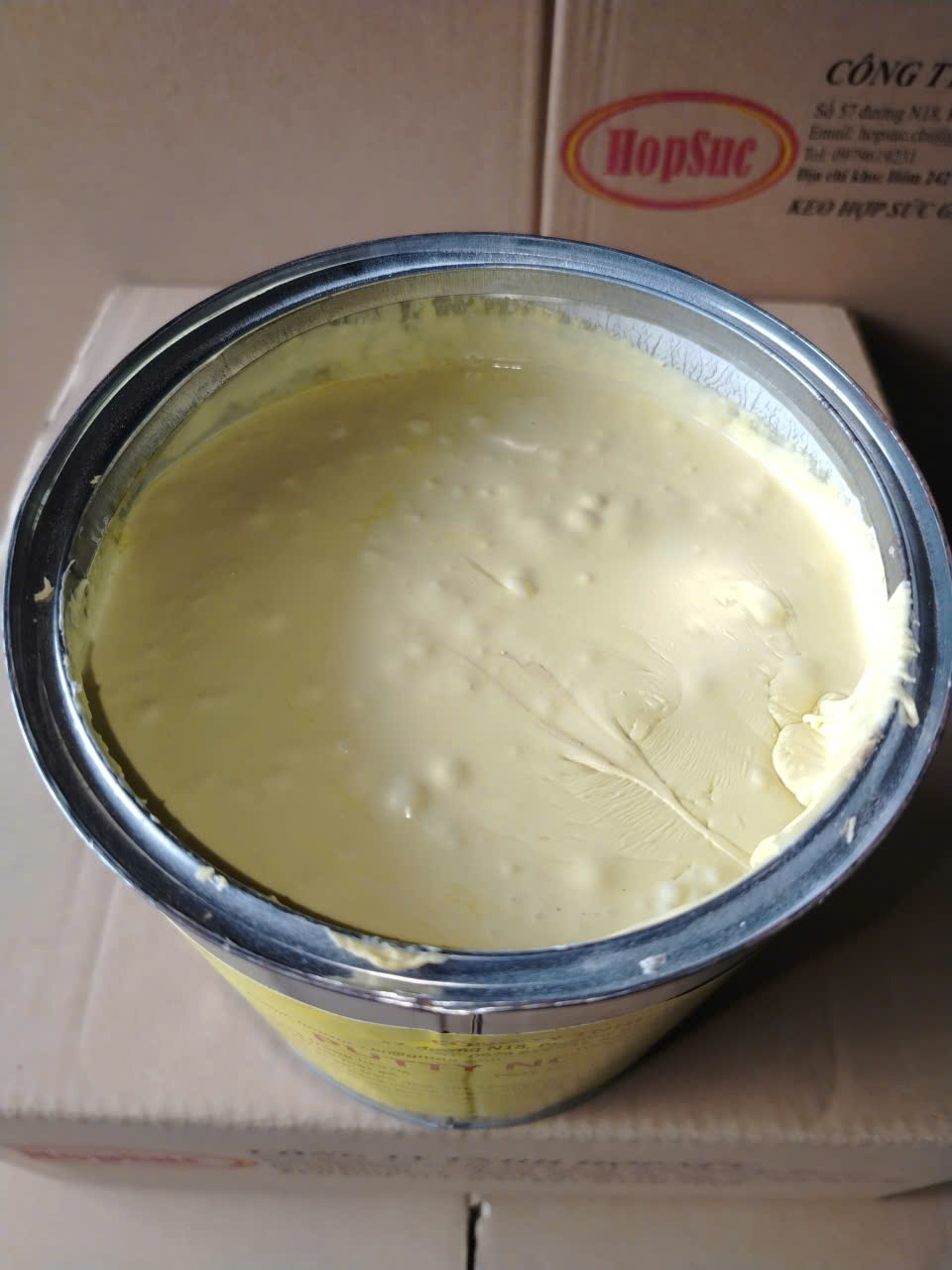 Kết cấu bột trét gỗ 2 thành phần POLY – sệt mịn, đóng rắn nhanh